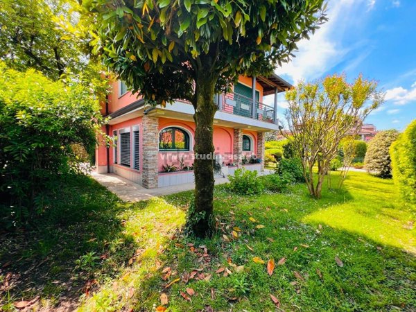 casa indipendente in vendita a Crema