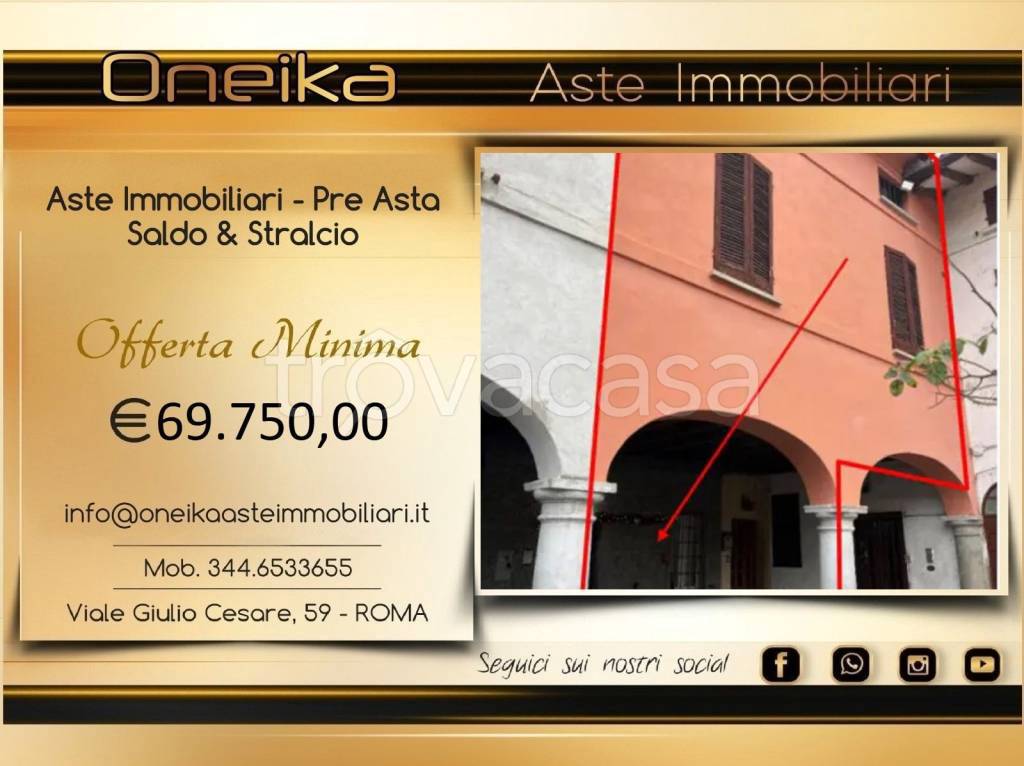 casa indipendente in vendita a Crema