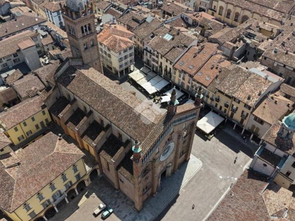 negozio in vendita a Crema