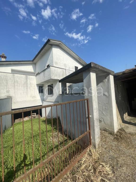 casa indipendente in vendita a Crema