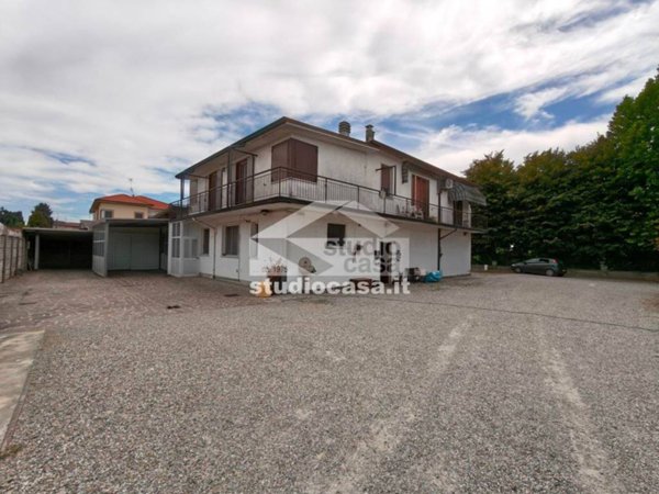 casa indipendente in vendita a Crema
