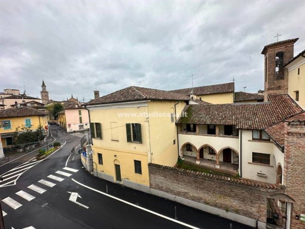 intera palazzina in vendita a Crema