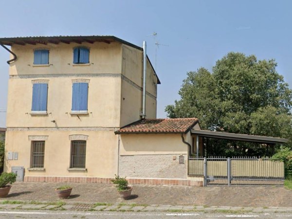 casa indipendente in vendita a Crema