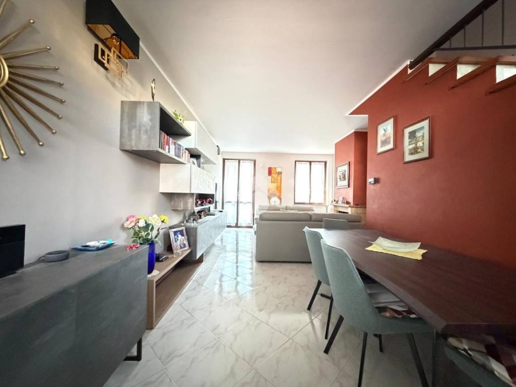 casa indipendente in vendita a Crema in zona San Bernardino