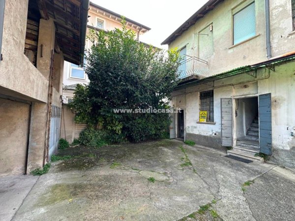 casa indipendente in vendita a Crema