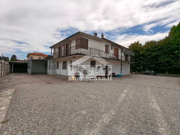 casa indipendente in vendita a Crema