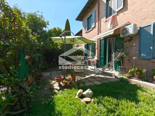 casa indipendente in vendita a Crema