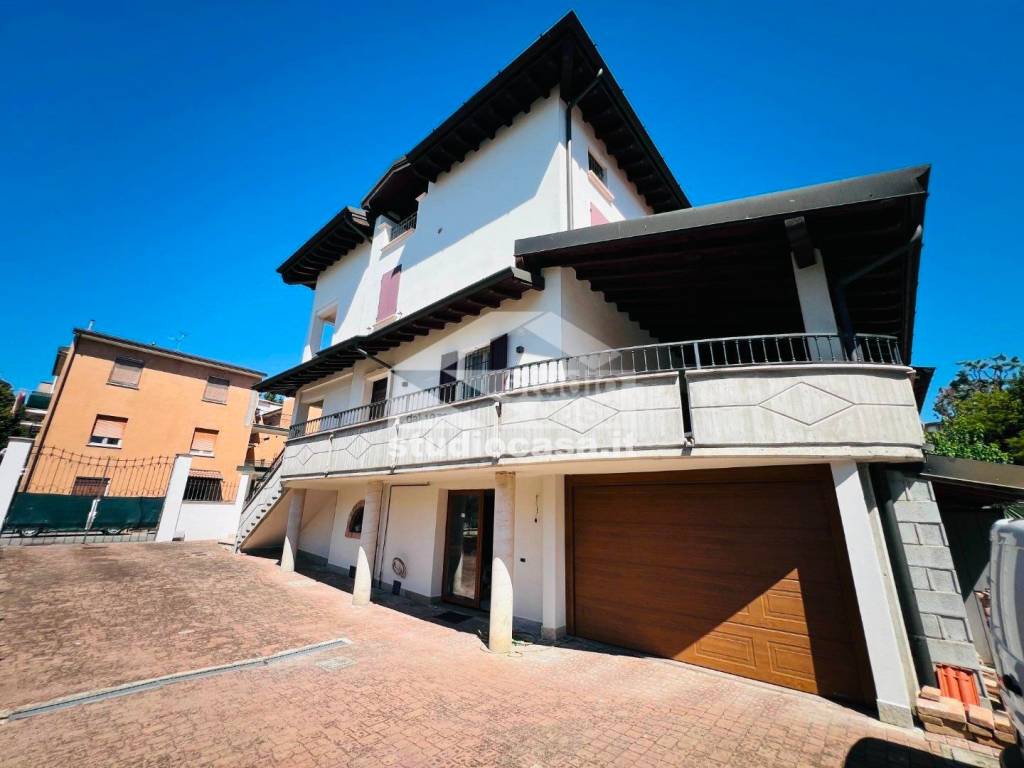 casa indipendente in vendita a Crema