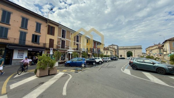 negozio in vendita a Crema