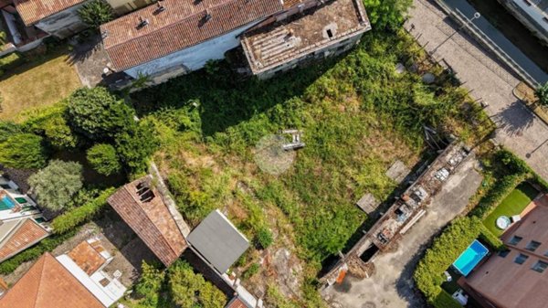 terreno edificabile in vendita a Crema