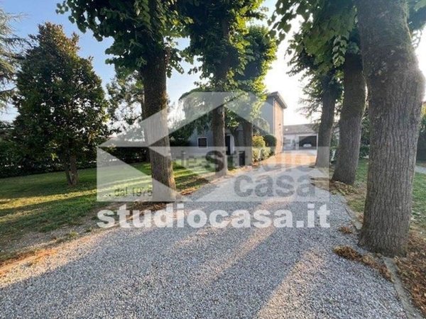 casa indipendente in vendita a Crema