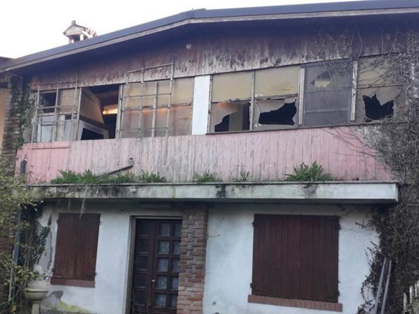 casa indipendente in vendita a Crema