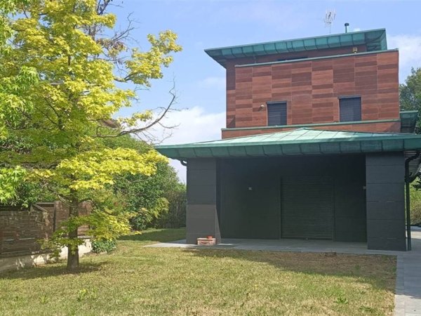 casa indipendente in vendita a Crema in zona San Bernardino