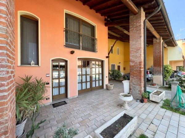 casa indipendente in vendita a Crema