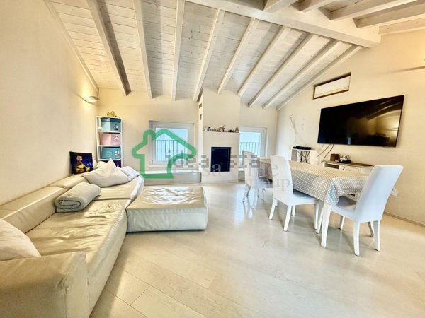 casa indipendente in vendita a Crema