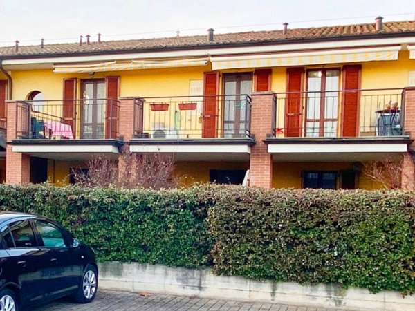 casa indipendente in vendita a Crema in zona San Bernardino