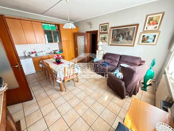 casa indipendente in vendita a Crema