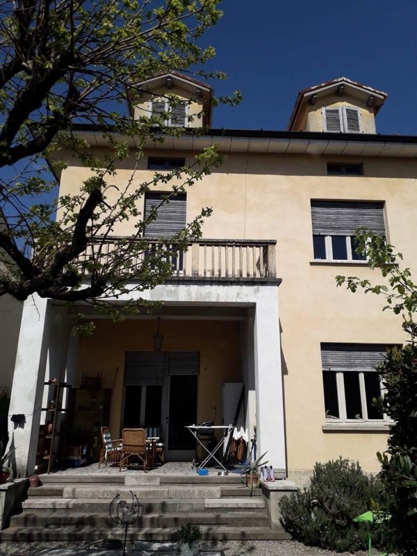 casa indipendente in vendita a Crema
