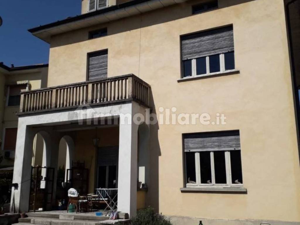 casa indipendente in vendita a Crema