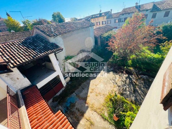 casa indipendente in vendita a Crema