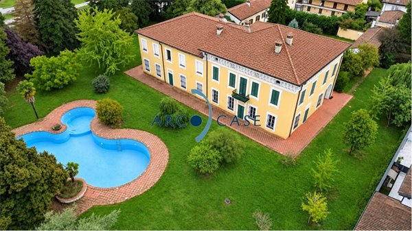 casa indipendente in vendita a Crema in zona San Bernardino