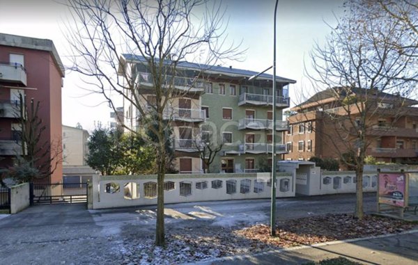 appartamento in vendita a Cremona in zona Viale Po