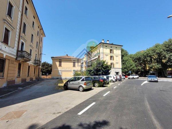 villa in vendita a Cremona in zona Piazza Castello