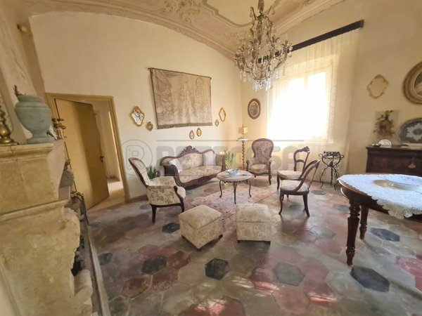 villa in vendita a Cremona in zona Via Milano