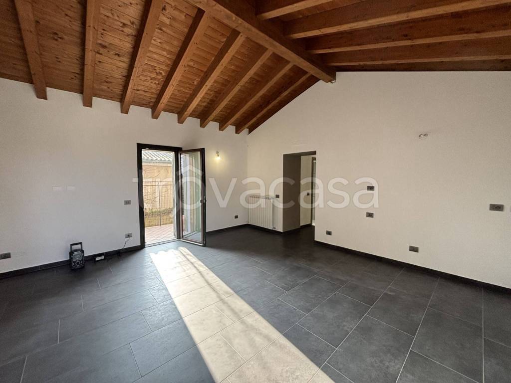 appartamento in vendita a Cremona in zona Migliaro