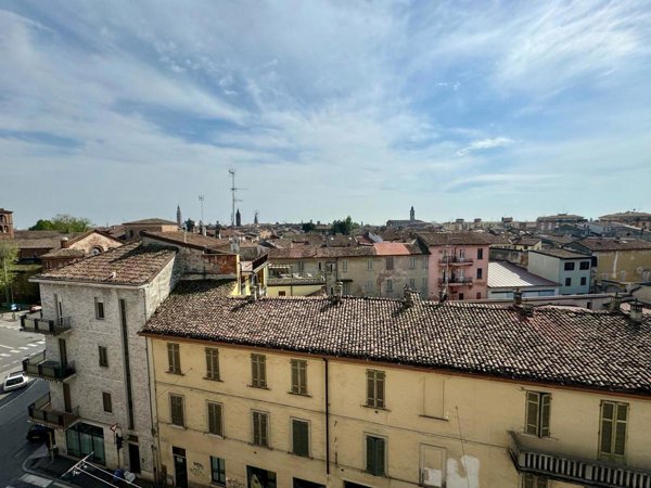 appartamento in vendita a Cremona in zona Cremona Centro