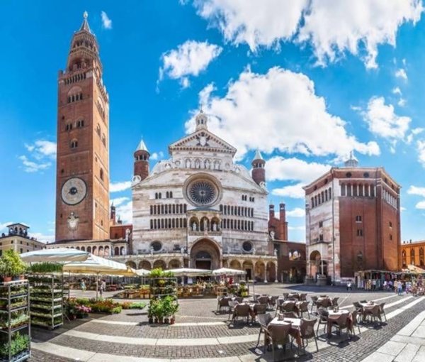 casa indipendente in vendita a Cremona