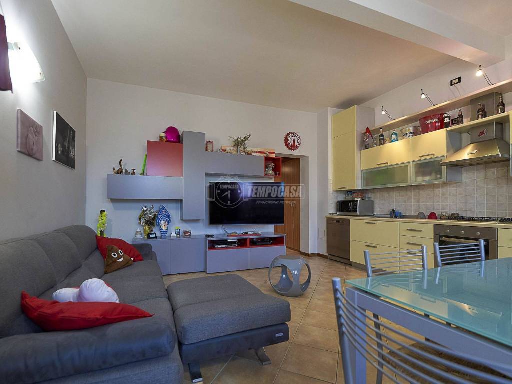 appartamento in vendita a Cremona in zona Viale Po