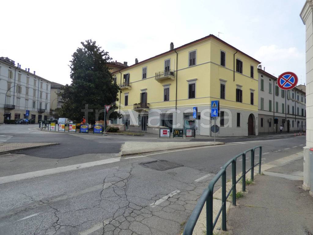 ufficio in vendita a Cremona in zona Viale Po