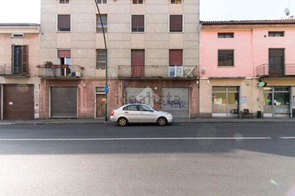 negozio in vendita a Cremona in zona Via Bergamo