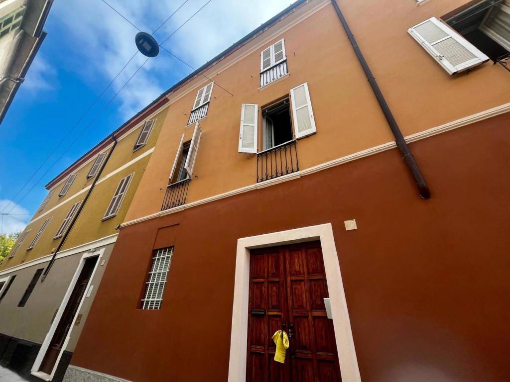 appartamento in vendita a Cremona in zona Piazza Castello