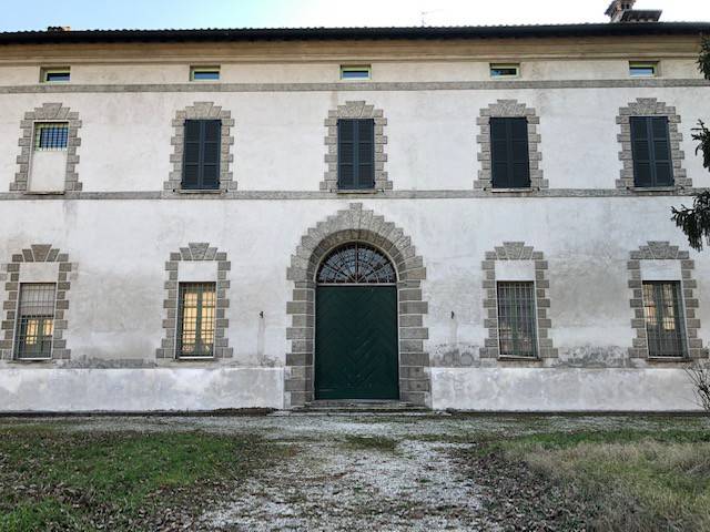 intera palazzina in vendita a Cremona in zona Maristella