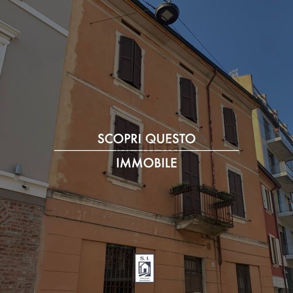 casa indipendente in vendita a Cremona