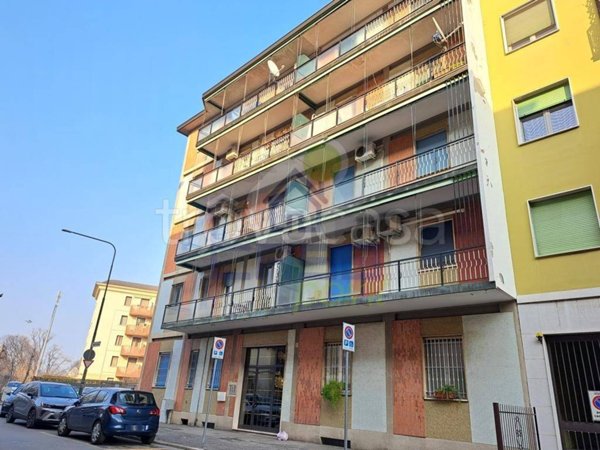 appartamento in vendita a Cremona in zona Via Dante