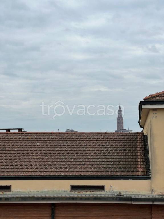appartamento in vendita a Cremona in zona Piazza Castello
