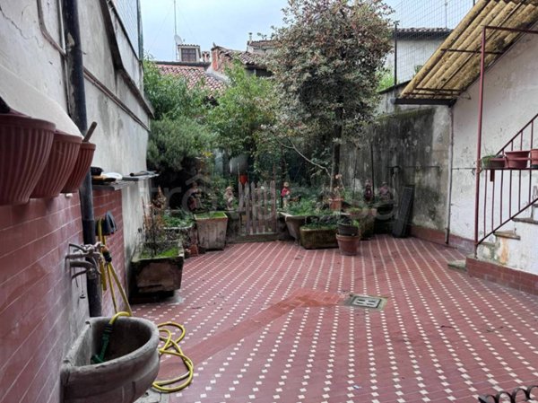 casa indipendente in vendita a Cremona in zona Cremona Centro
