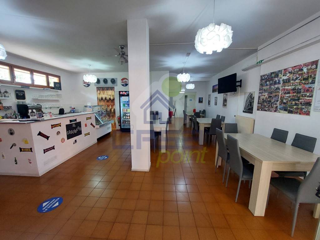 negozio in vendita a Cremona