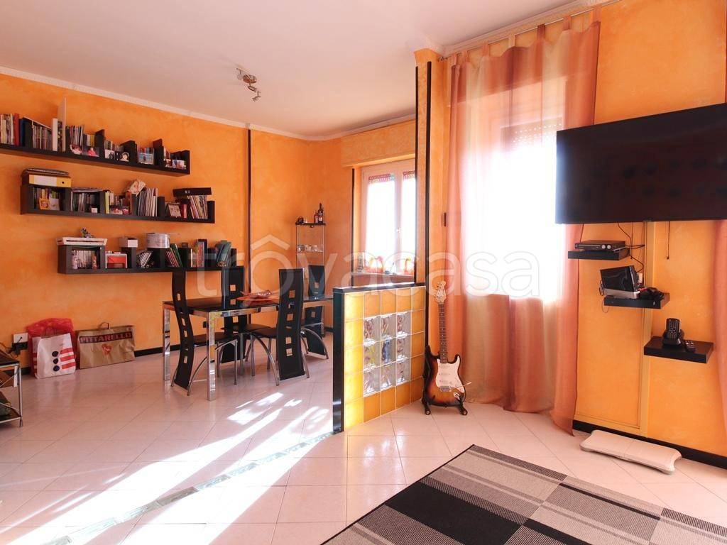 appartamento in vendita a Cremona in zona Viale Po