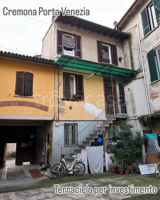 appartamento in vendita a Cremona in zona Cremona Centro