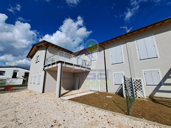 casa indipendente in vendita a Cremona in zona Maristella