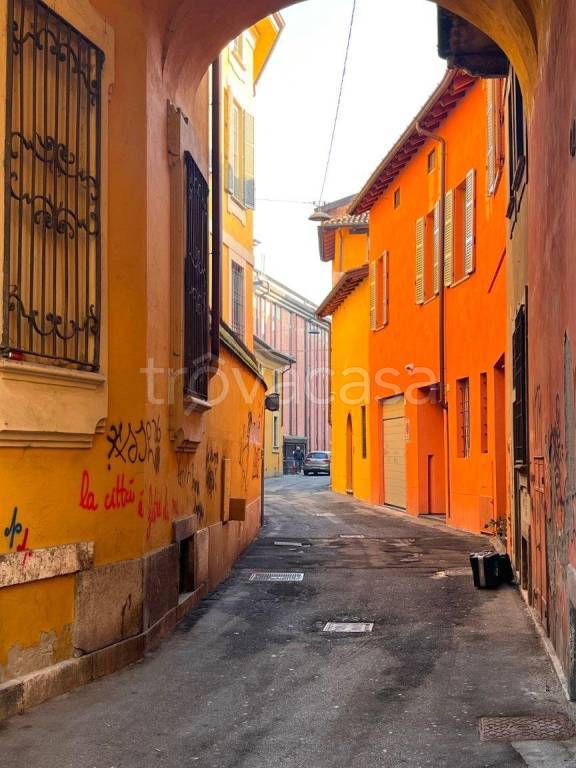 locale di sgombero in vendita a Cremona in zona Cremona Centro