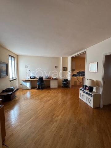 appartamento in vendita a Cremona in zona Cremona Centro