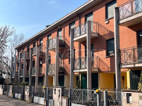 casa indipendente in vendita a Cremona