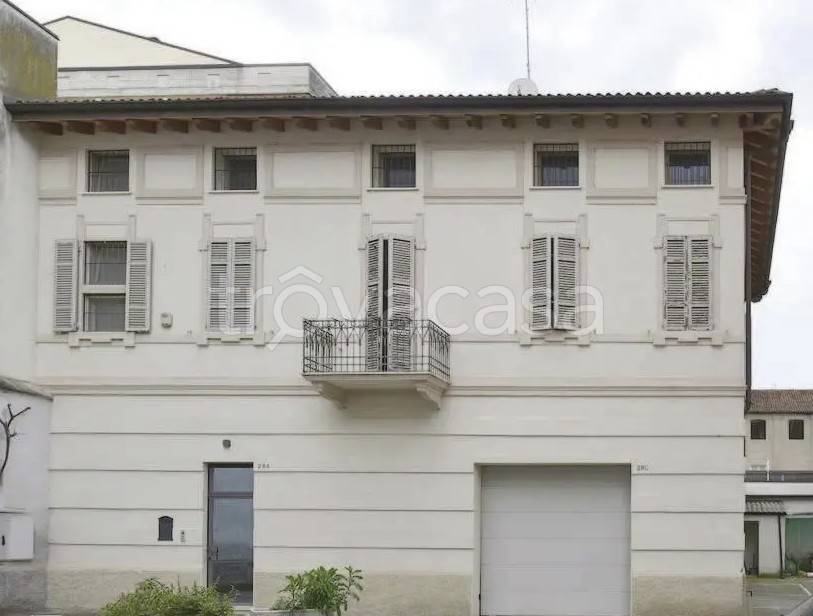 casa indipendente in vendita a Cremona