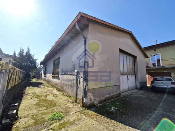 negozio in vendita a Cremona in zona Cavatigozzi