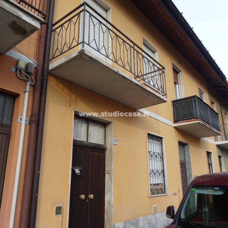 casa indipendente in vendita a Cremona in zona Via Dante